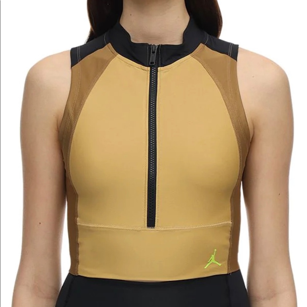 Jordan Women’s - STRETCH CROP TOP